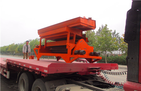 濕式磁選機(jī),如何才能調(diào)整好濕式磁選機(jī)的磁系偏角?廠家_鐵礦磁選機(jī)在鐵粉選別中起什么作用?磁場一般為多少_磁塊如何排列 濕式磁選機(jī),如何才能調(diào)整好濕式磁選機(jī)的磁系偏角?廠家_鐵礦磁選機(jī)在鐵粉選別中起什么作用?磁場一般為多少_磁塊如何排列