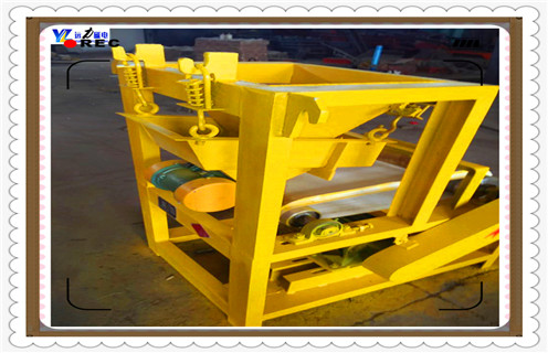 干粉磁選機(jī)，煤炭干粉磁選機(jī)是不可多得的好設(shè)備_煤炭干粉磁選機(jī)是不可多得的好設(shè)備發(fā)展工作視頻皮帶及結(jié)構(gòu)價格 