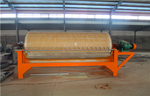 永磁筒式磁選機，永磁筒式磁選機的傳動機構設計上有哪些改進_永磁筒式磁選機的傳動機構設計上有哪些改進設備質量不吸鐵如何處理