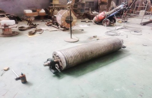 石英砂磁選機(jī)，石英砂磁選機(jī)攜手礦產(chǎn)事業(yè)再掀選礦浪潮_與時(shí)俱進(jìn)，石英砂磁選機(jī)攜手礦產(chǎn)事業(yè)再掀選礦浪潮多少品位