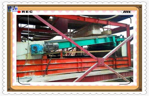 平板磁選機(jī),海南鈉長石平板磁選機(jī)_如何進(jìn)行海南鈉長石平板磁選機(jī)的磁筒更換工作原理_選礦規(guī)格參數(shù)及執(zhí)行標(biāo)準(zhǔn) 平板磁選機(jī),海南鈉長石平板磁選機(jī)_如何進(jìn)行海南鈉長石平板磁選機(jī)的磁筒更換工作原理_選礦規(guī)格參數(shù)及執(zhí)行標(biāo)準(zhǔn)