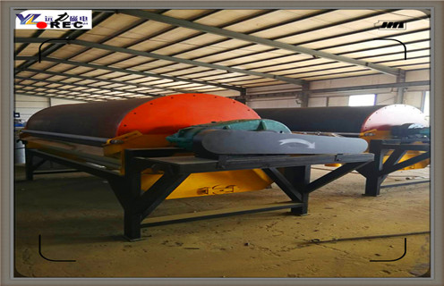 鐵礦干選永磁磁選機(jī)，山西鐵礦干選永磁磁選機(jī)_山西鐵礦干選永磁磁選機(jī)調(diào)磁發(fā)展工作視頻皮帶及結(jié)構(gòu)價(jià)格